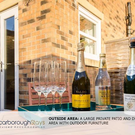 Hibernia Place, 3 Bedroom Townhouse With Patio & Seating Area - Free Parking Скарборо Экстерьер фото