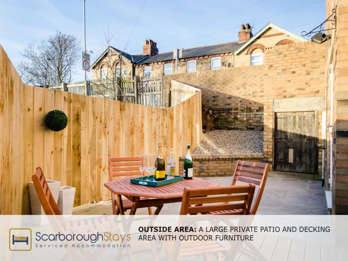 Hibernia Place, 3 Bedroom Townhouse With Patio & Seating Area - Free Parking Скарборо Экстерьер фото